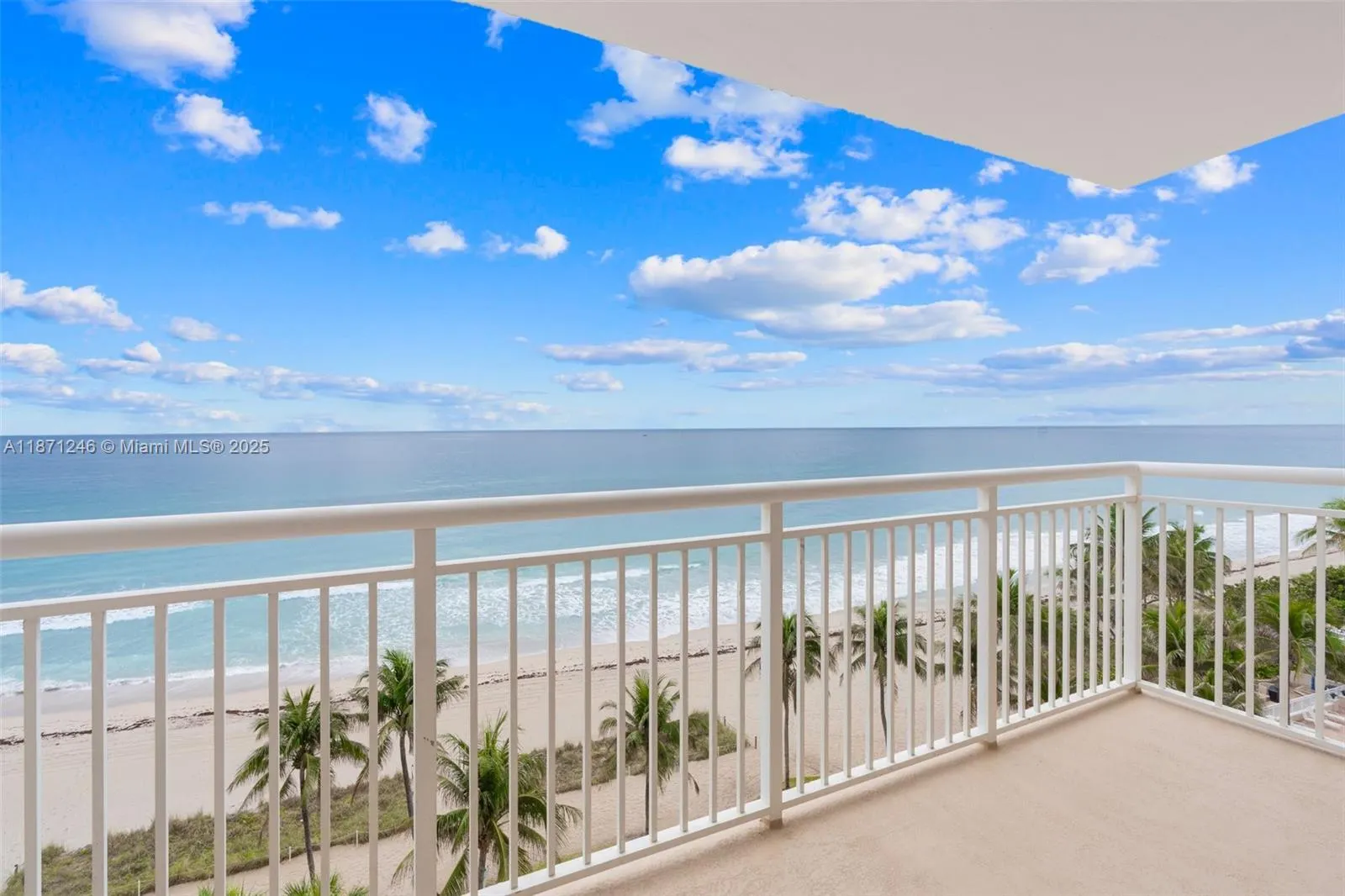 1051 Hillsboro Mile, #805E