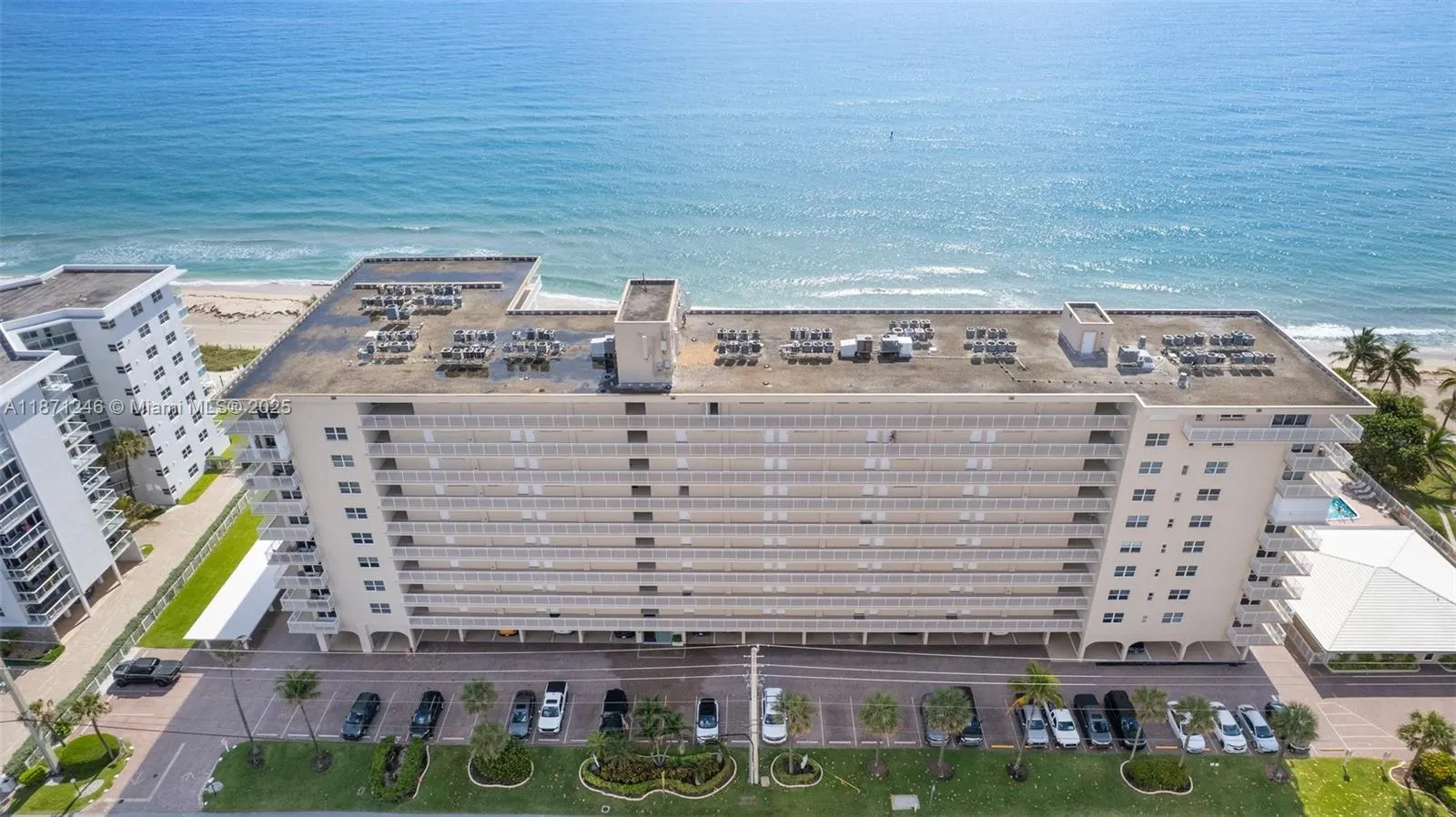 1051 Hillsboro Mile, #805E