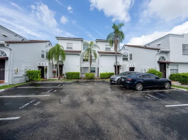 9787 NW 49th Ter, #427