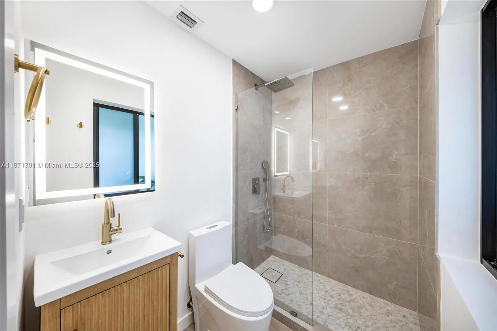 7401 Miami View Dr
