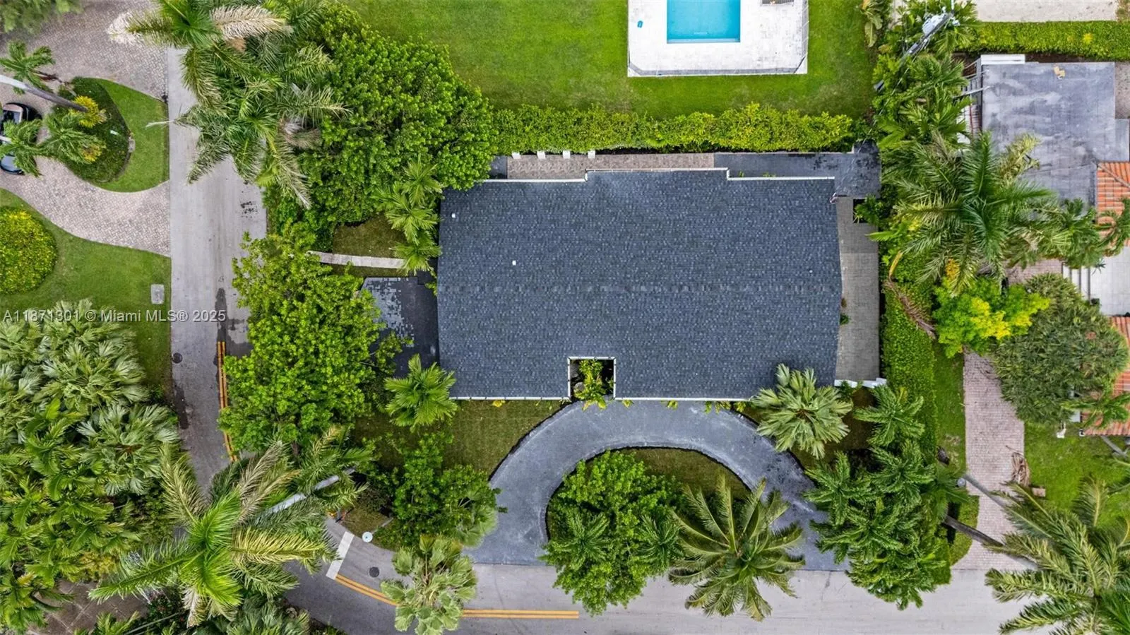 7401 Miami View Dr