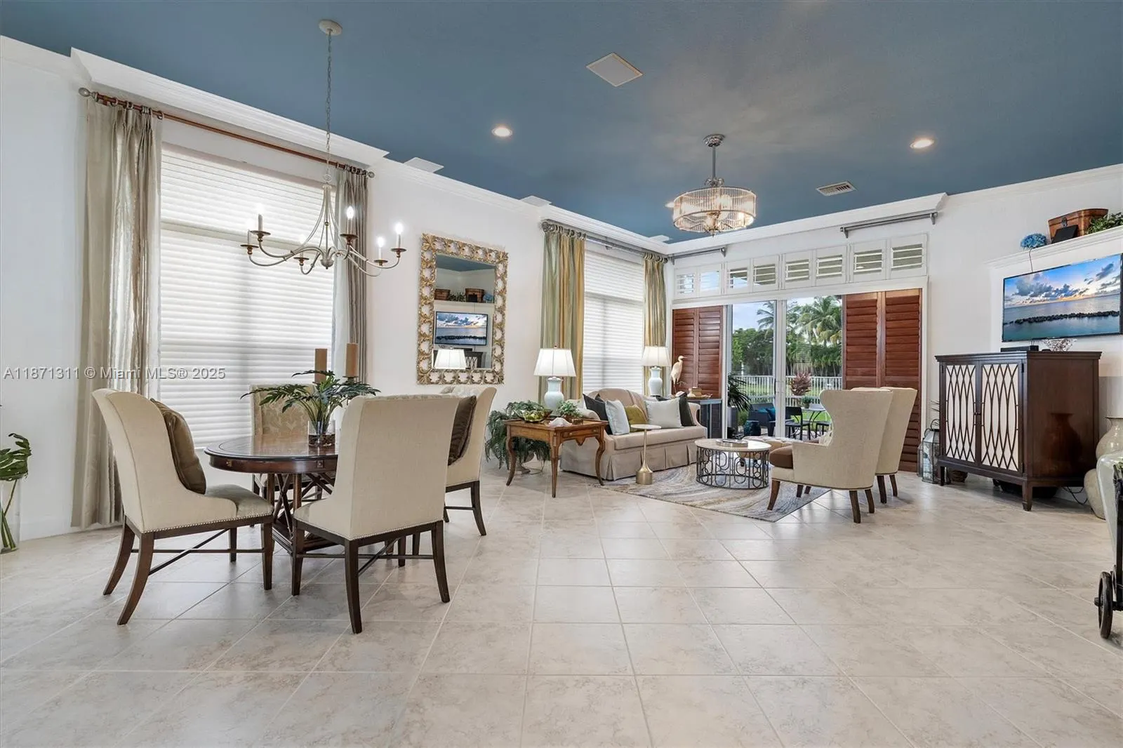2557 Bay Pointe Dr