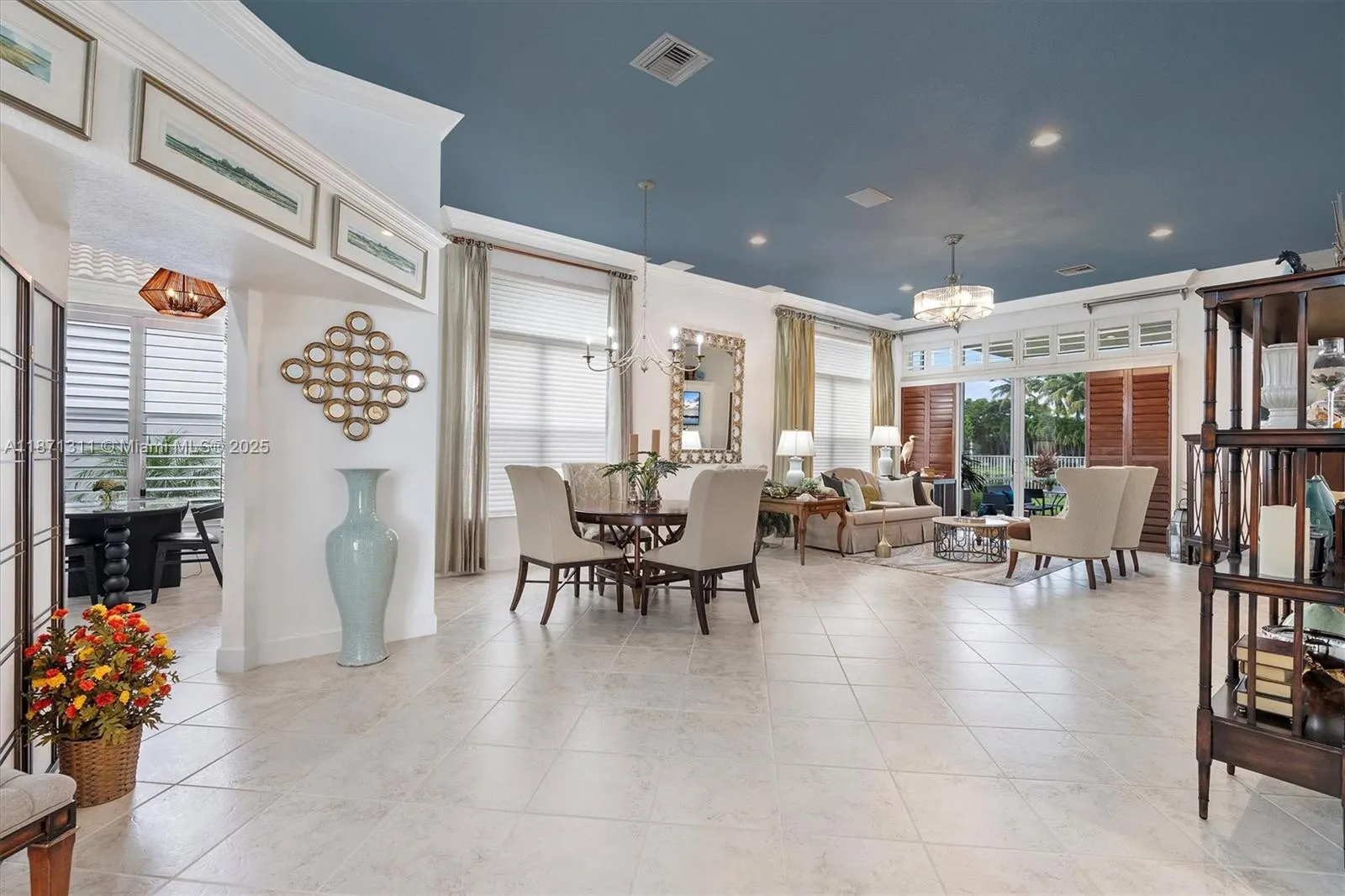 2557 Bay Pointe Dr