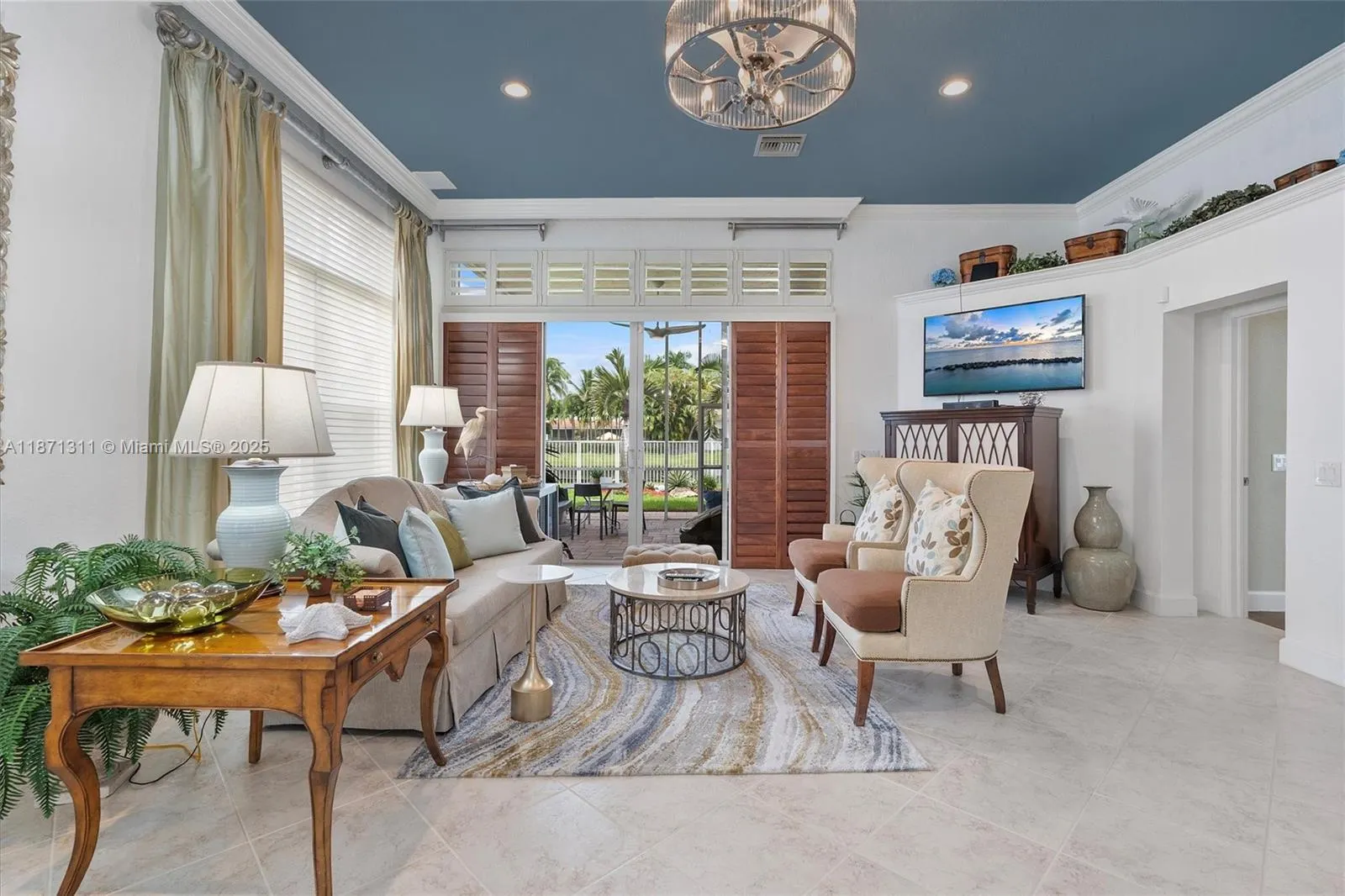 2557 Bay Pointe Dr