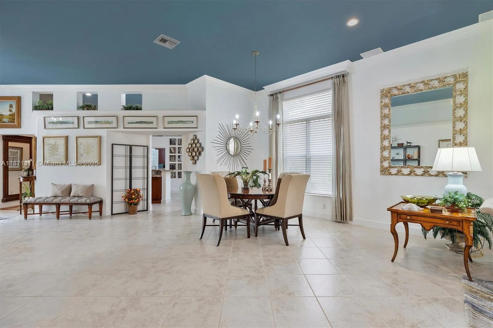 2557 Bay Pointe Dr