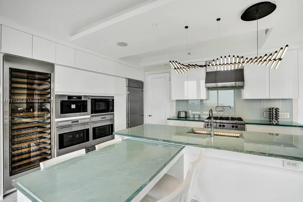9705 Collins Ave, #702N