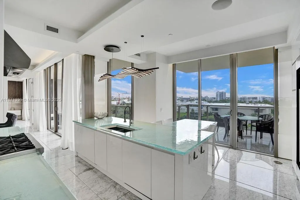9705 Collins Ave, #702N