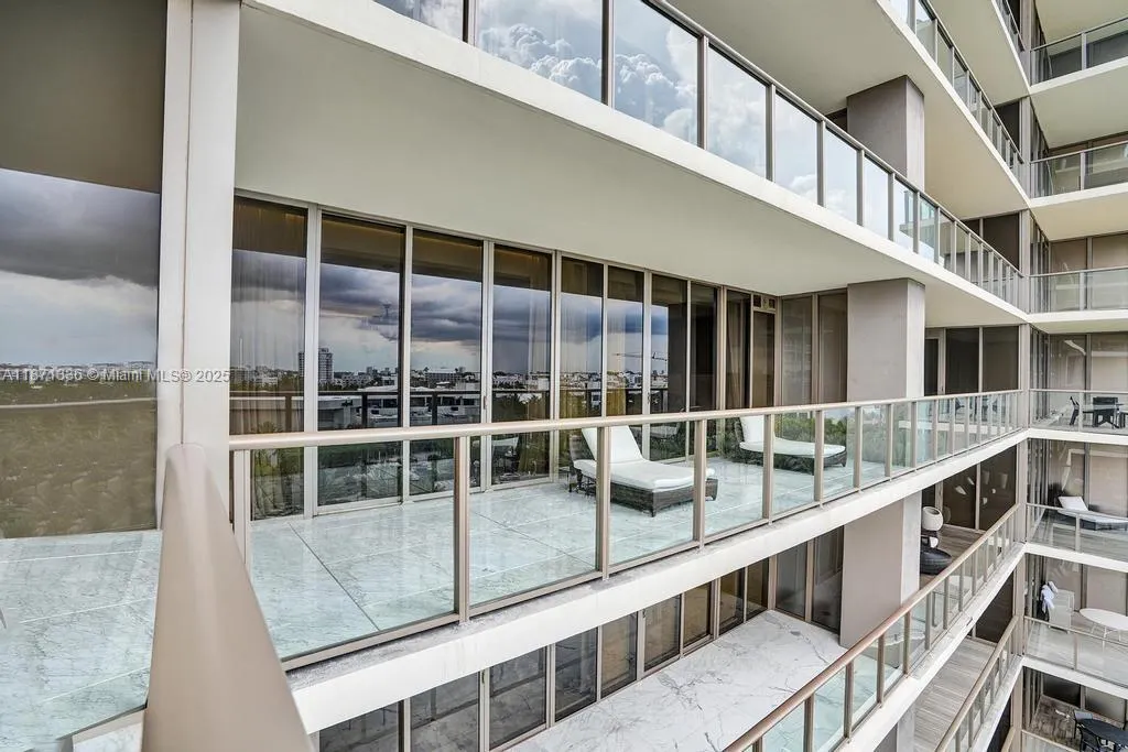 9705 Collins Ave, #702N