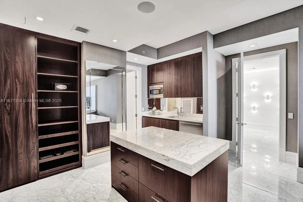 9705 Collins Ave, #702N