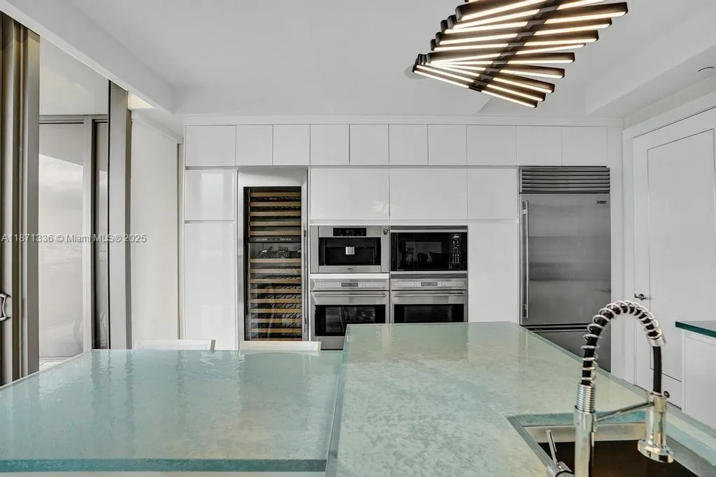 9705 Collins Ave, #702N
