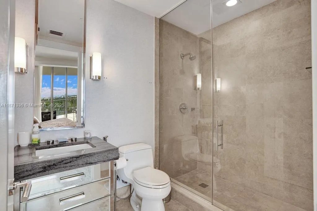 9705 Collins Ave, #702N
