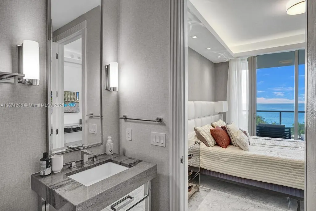 9705 Collins Ave, #702N
