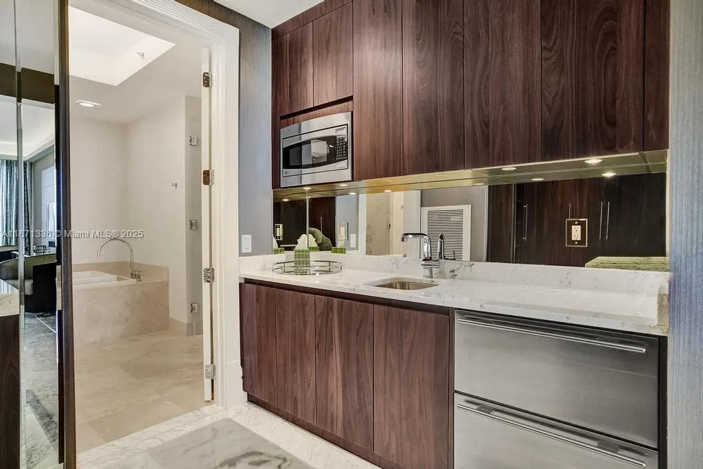 9705 Collins Ave, #702N