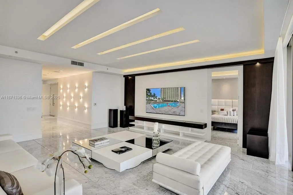 9705 Collins Ave, #702N