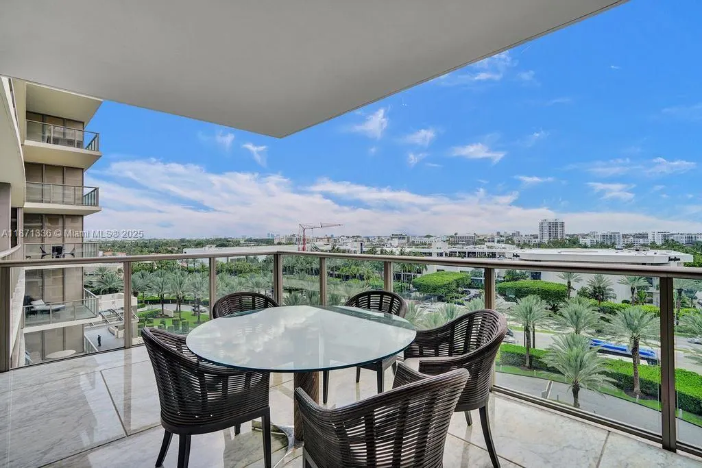 9705 Collins Ave, #702N