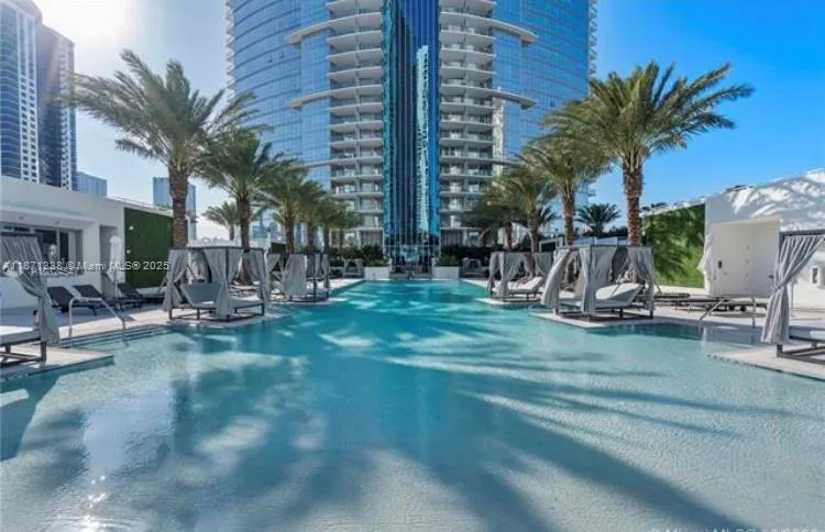 851 NE 1 Ave, #502