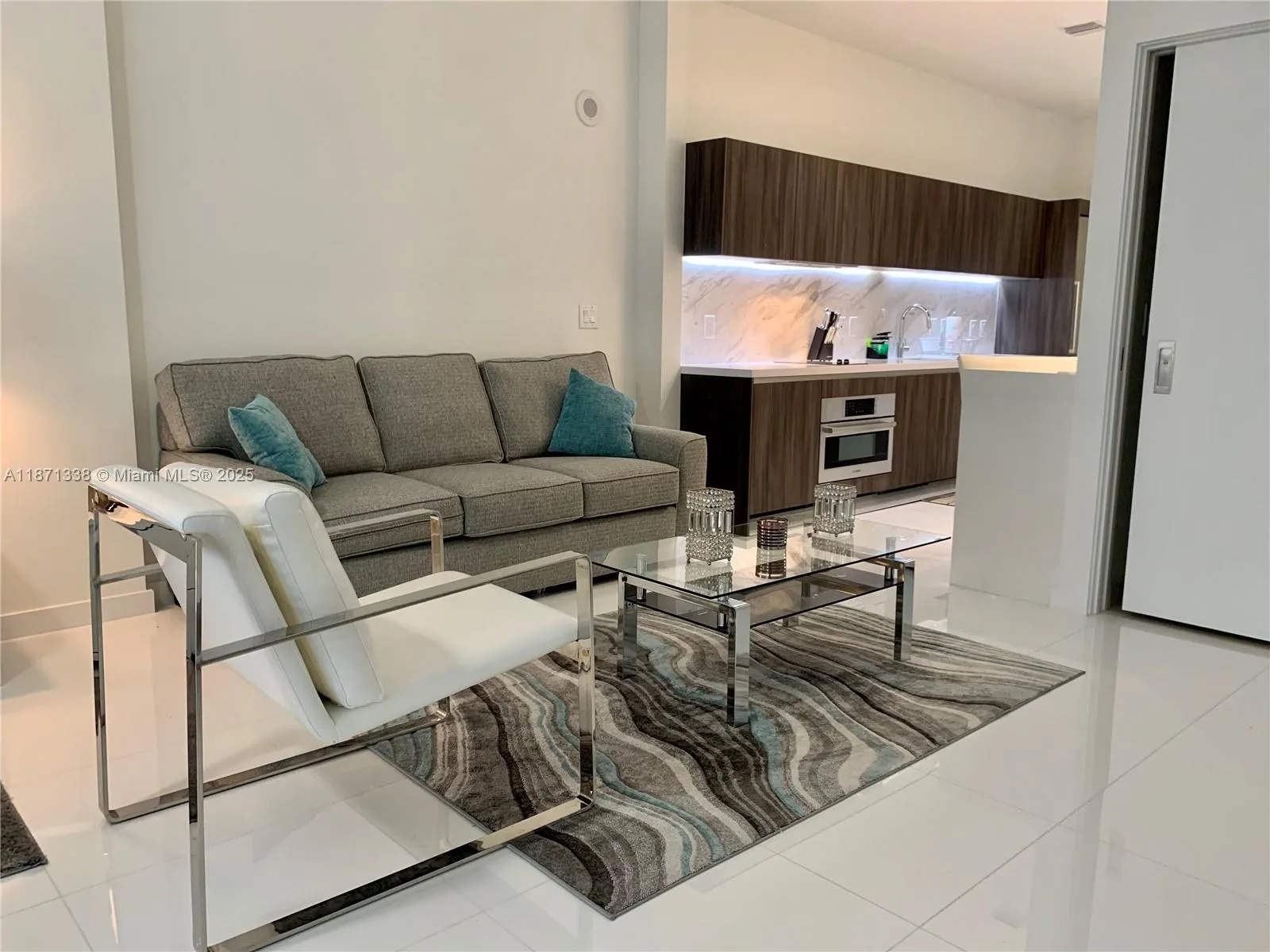 851 NE 1 Ave, #502