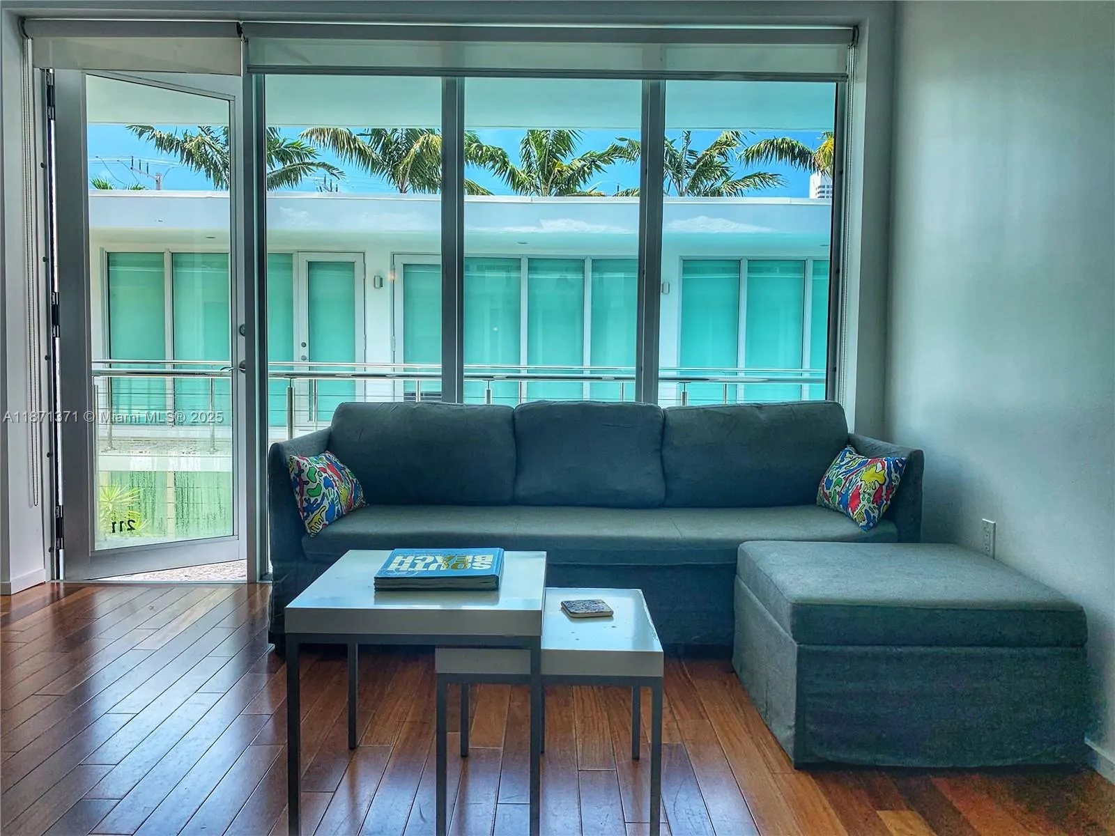 1601 West Ave, #210