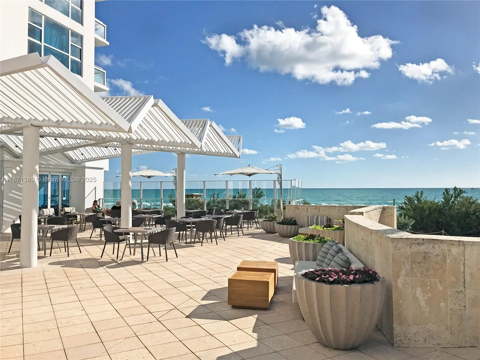 6801 Collins Ave, #418 (deed 407)