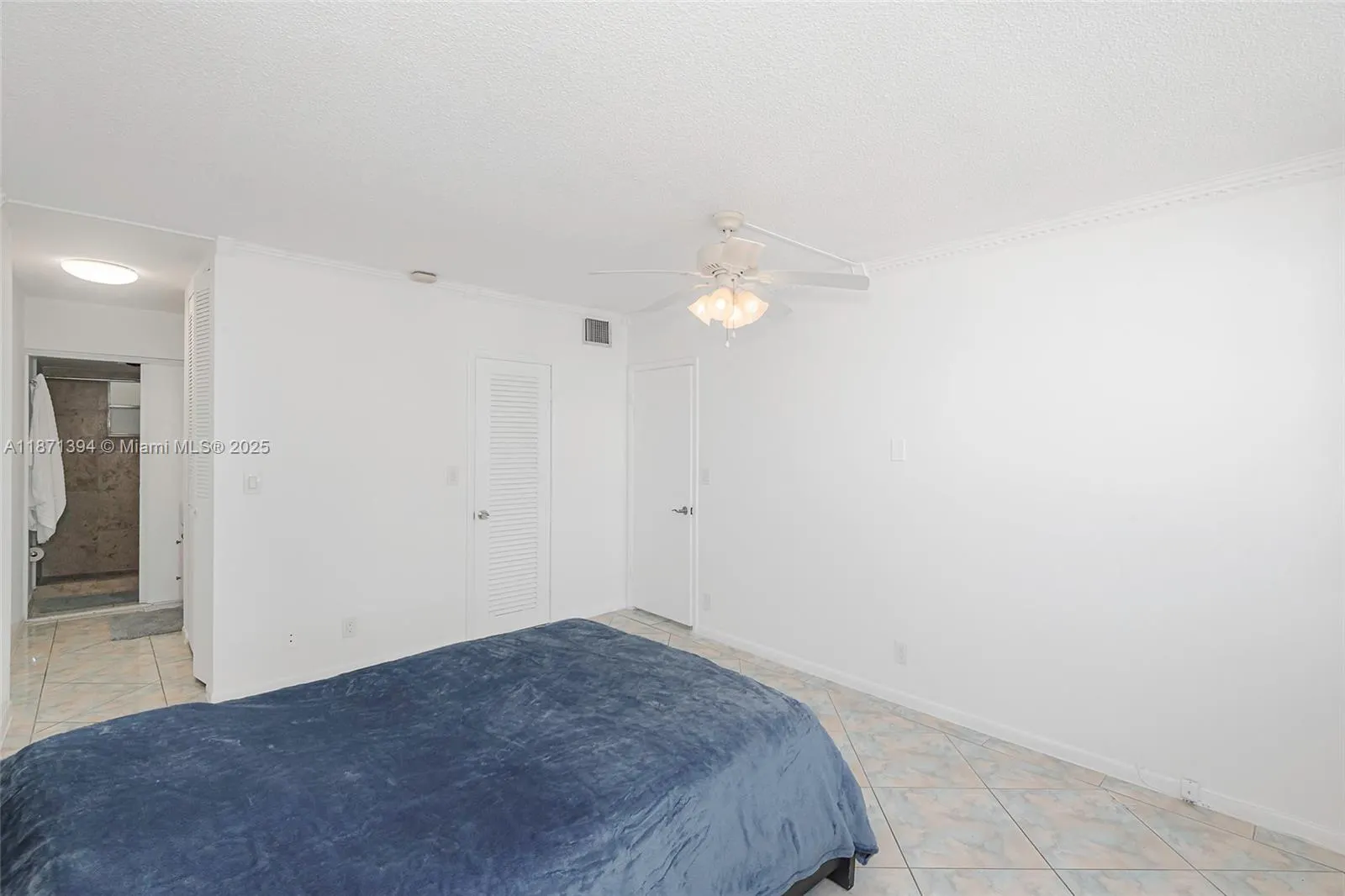 3181 S Ocean Dr, #302
