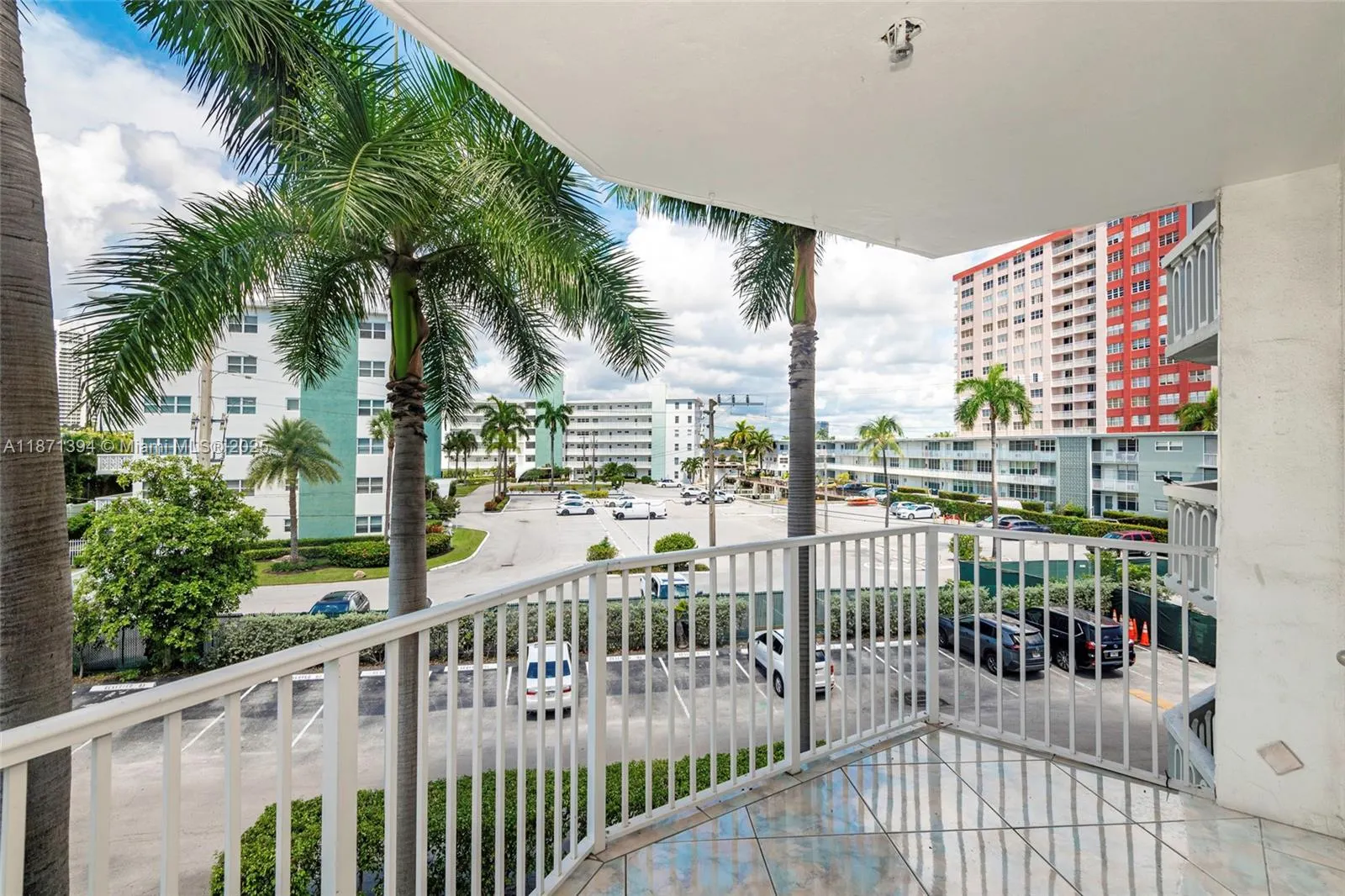3181 S Ocean Dr, #302