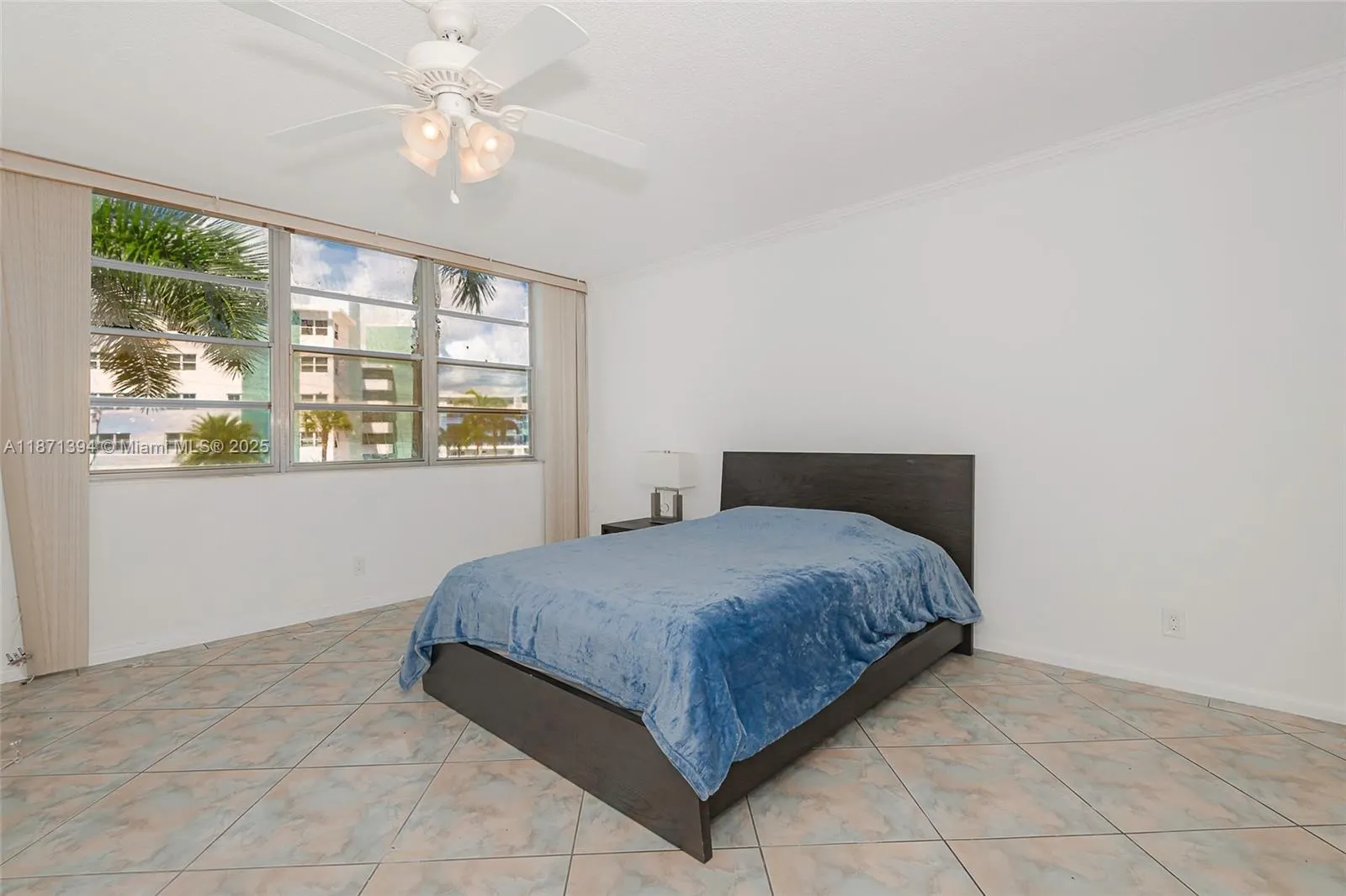 3181 S Ocean Dr, #302