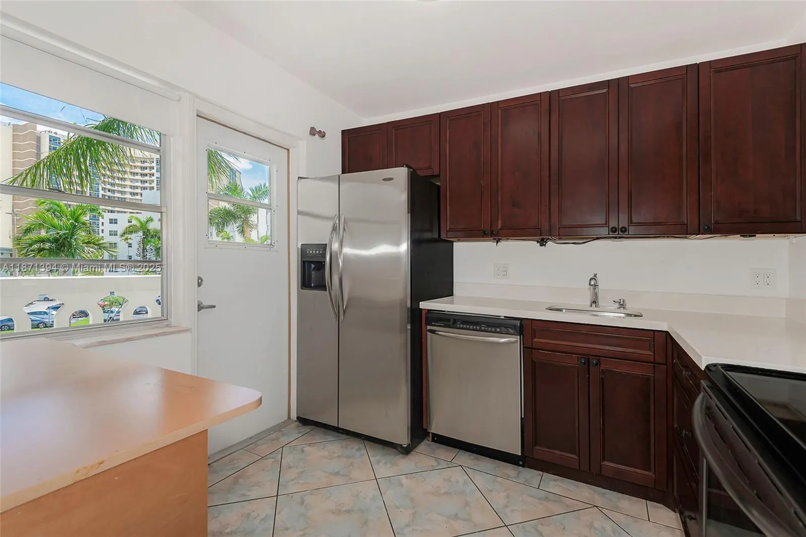 3181 S Ocean Dr, #302