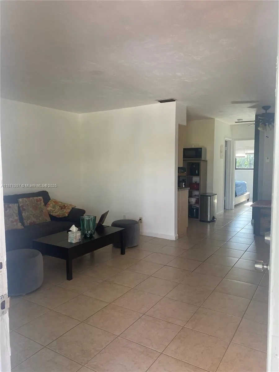 5910 NE 18th Ave, #15