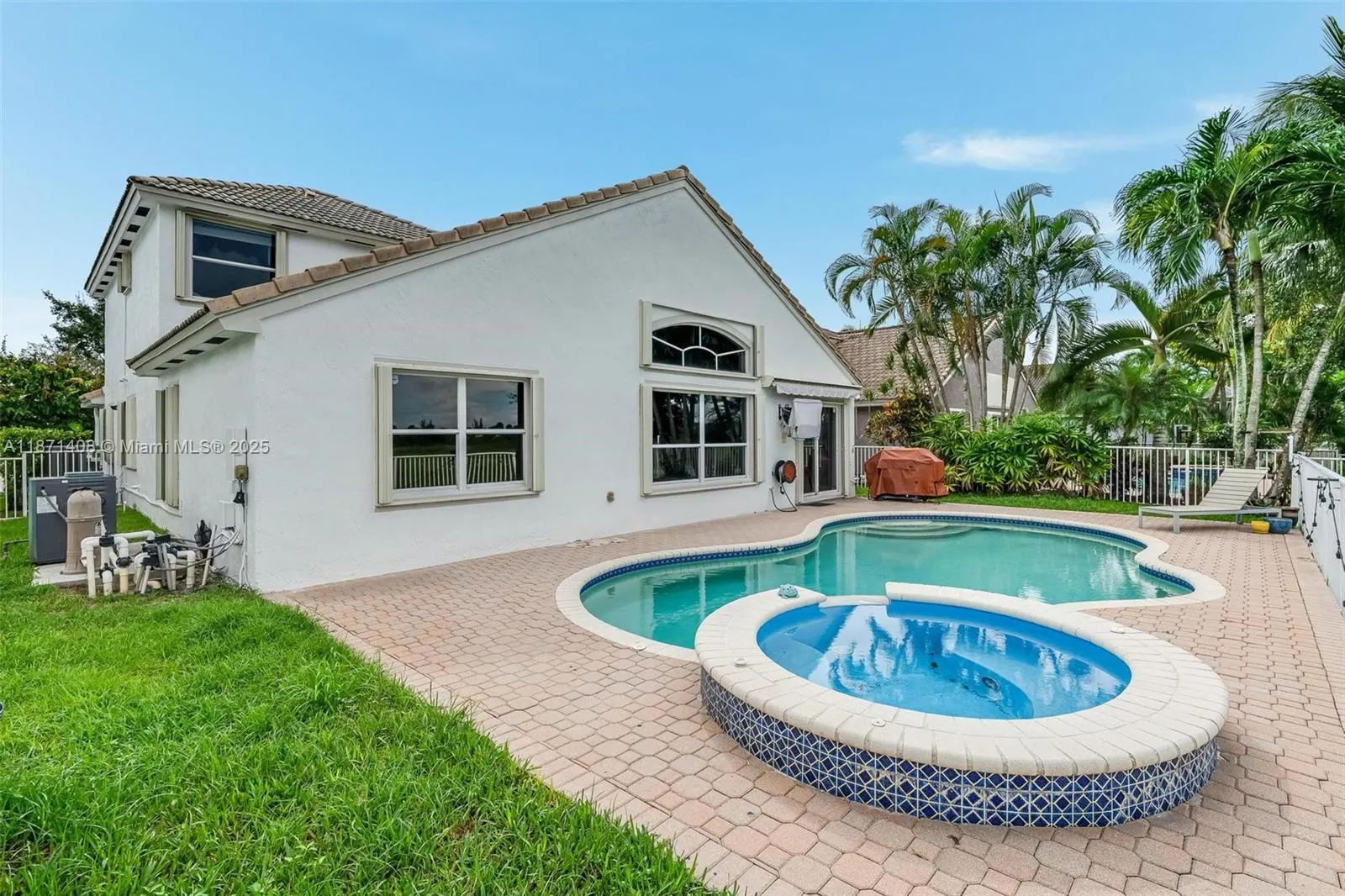 1646 NW 144th Way