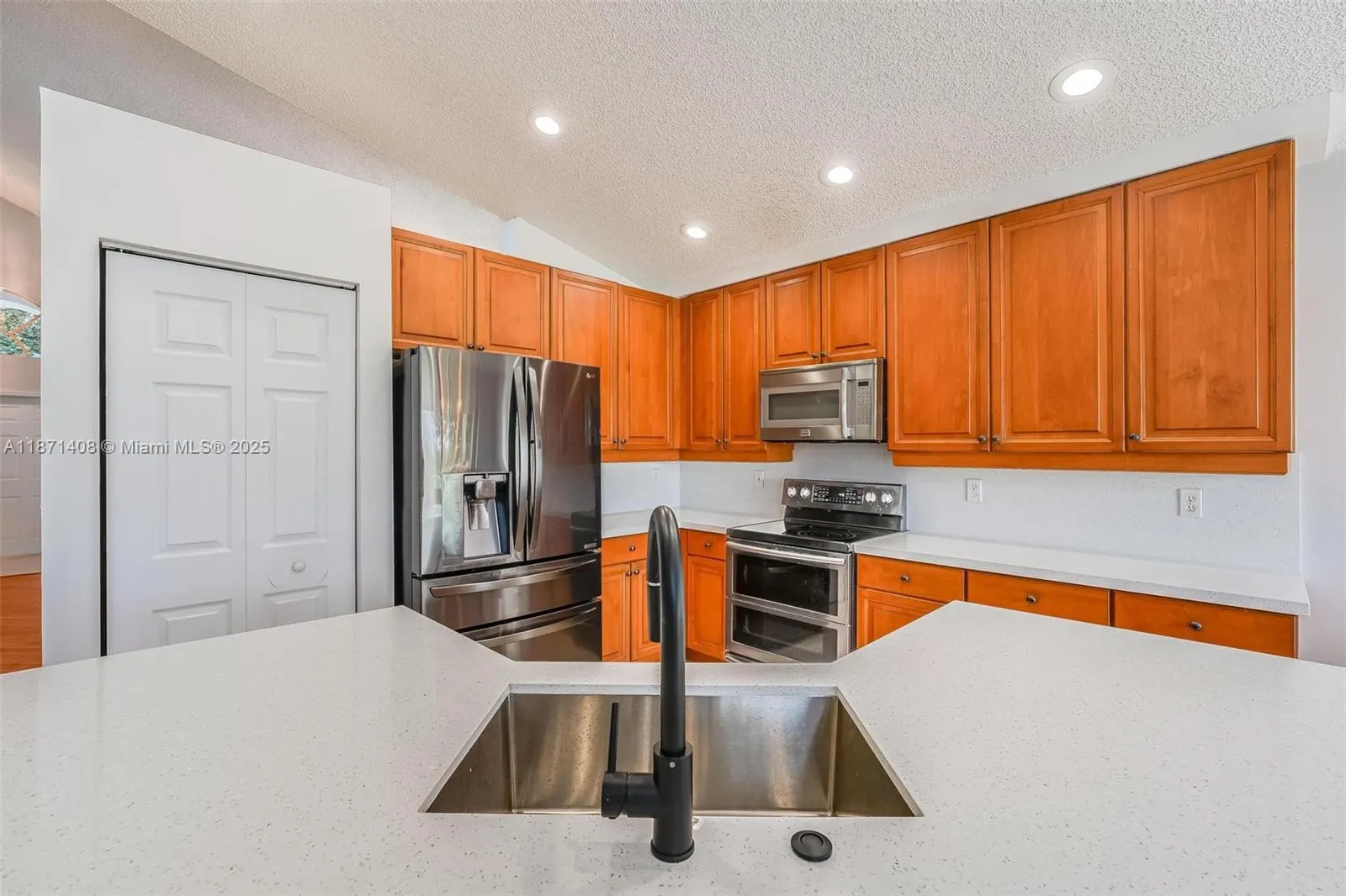 1646 NW 144th Way