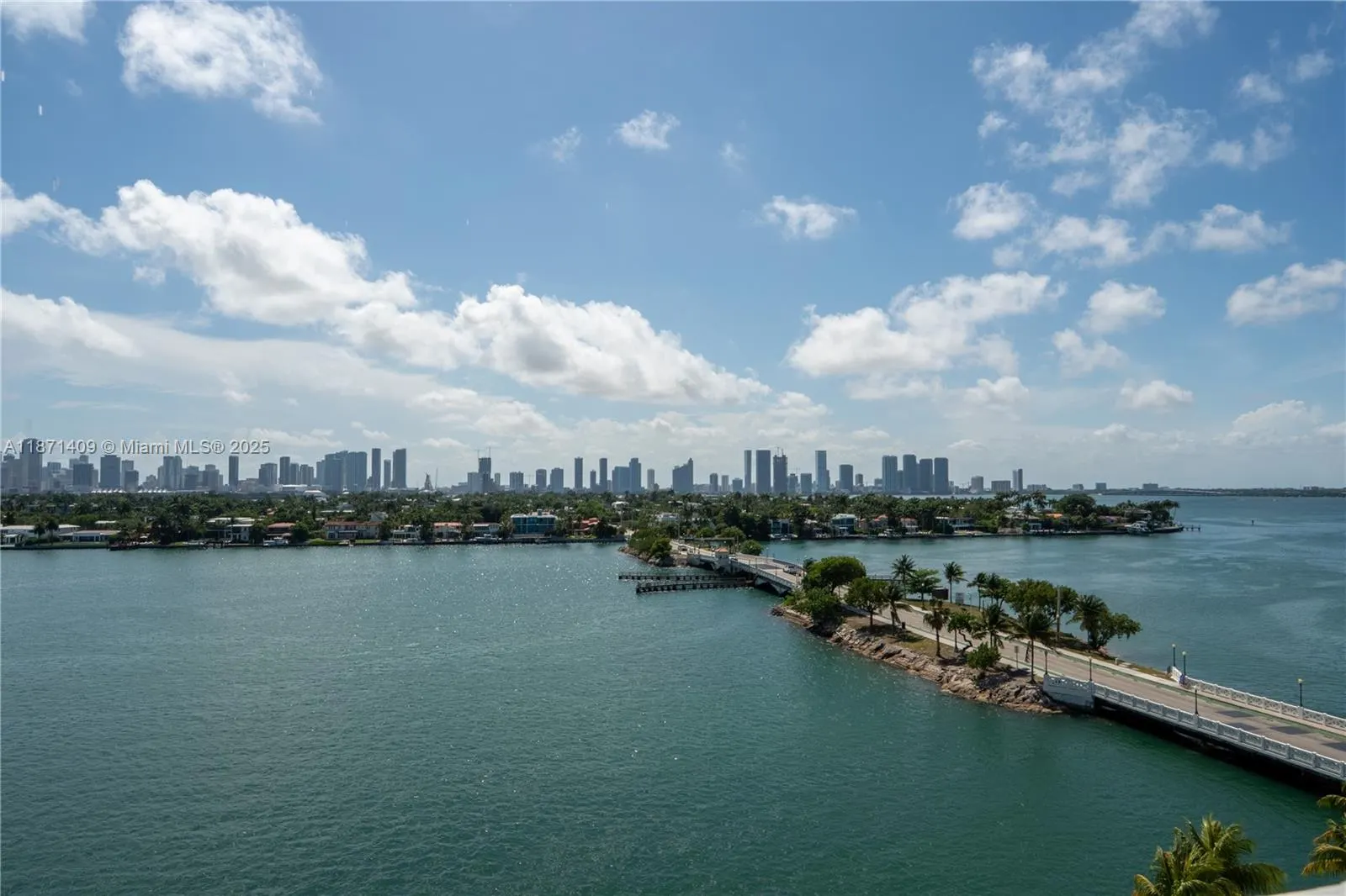 3 Island Ave, #09I