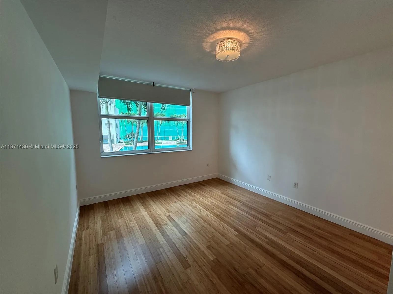 31 SE 5th St, #1204