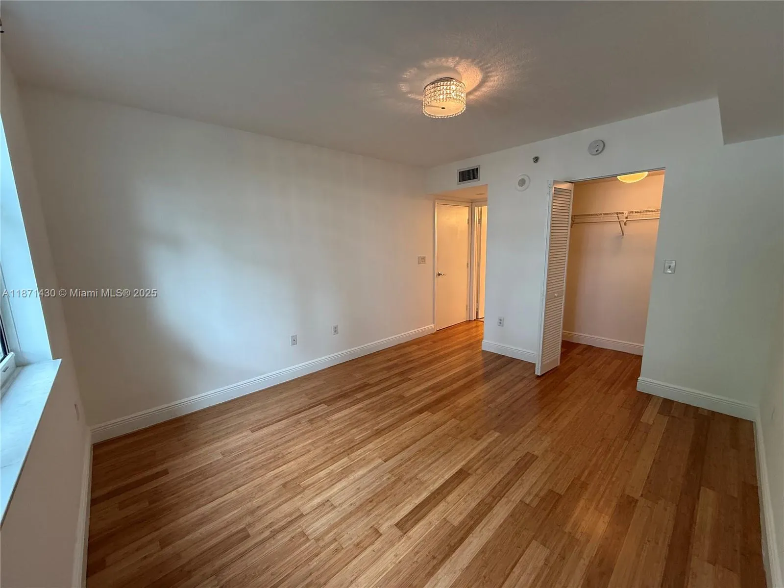 31 SE 5th St, #1204