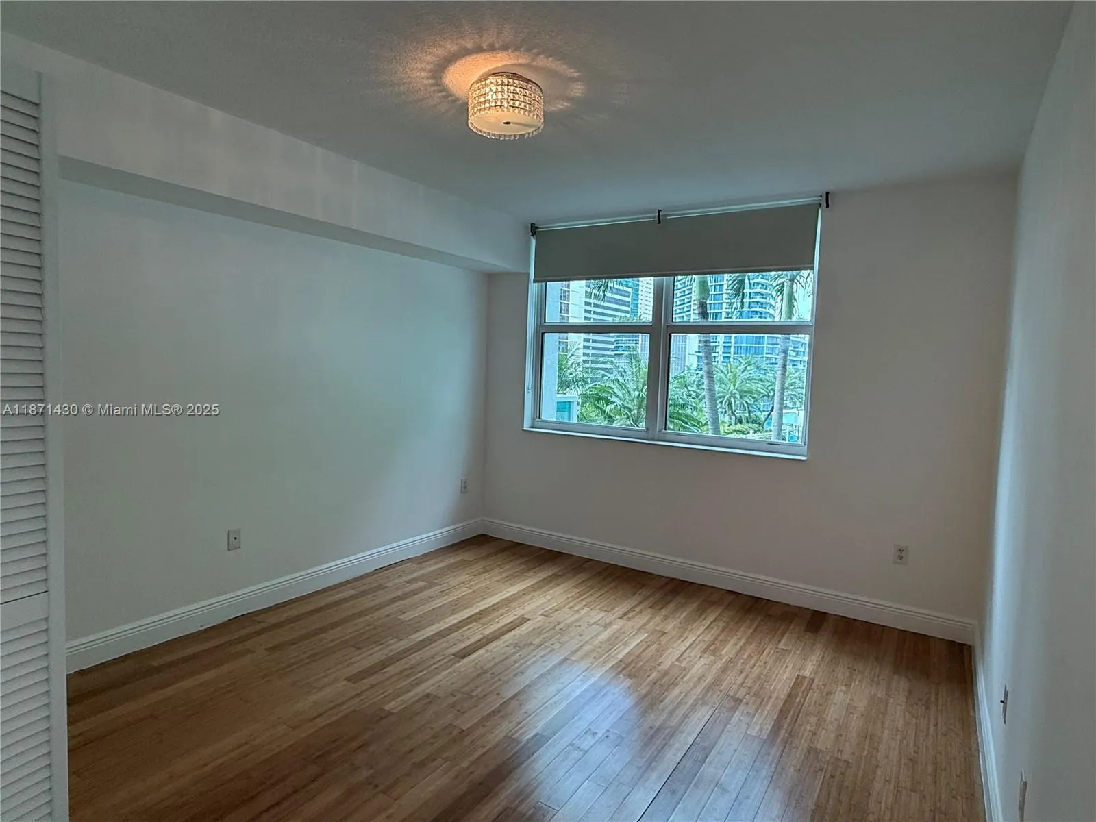 31 SE 5th St, #1204