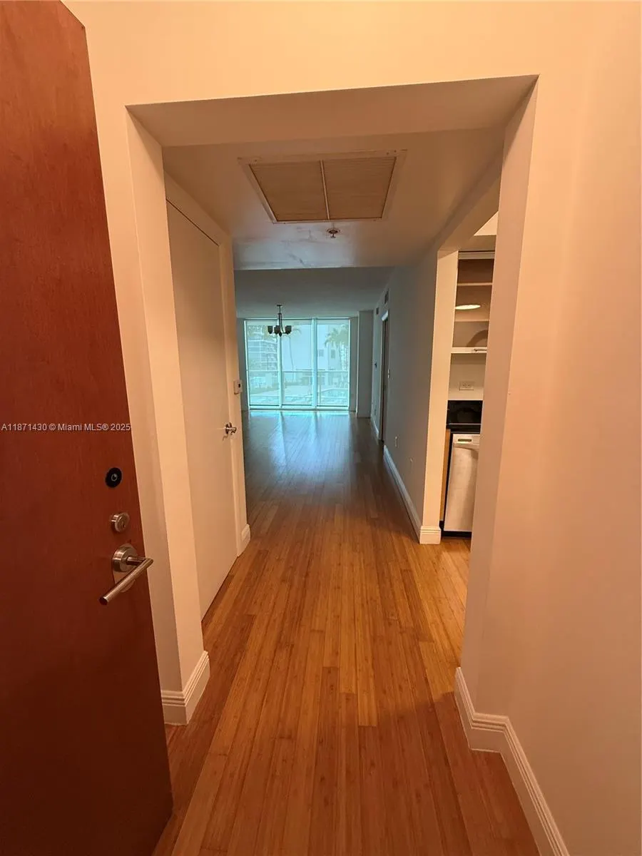 31 SE 5th St, #1204