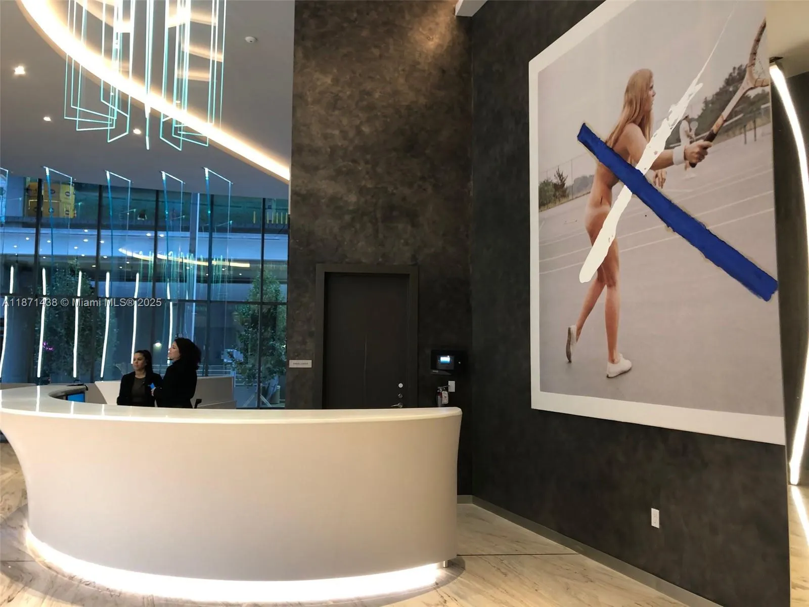 1000 Brickell Plz, #3114