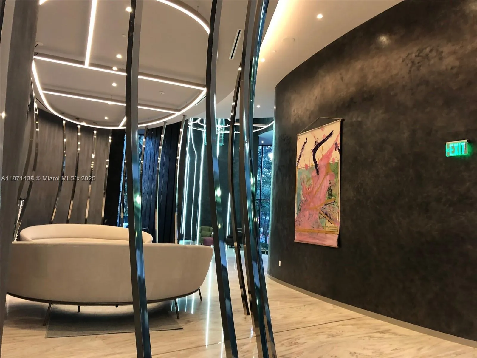 1000 Brickell Plz, #3114