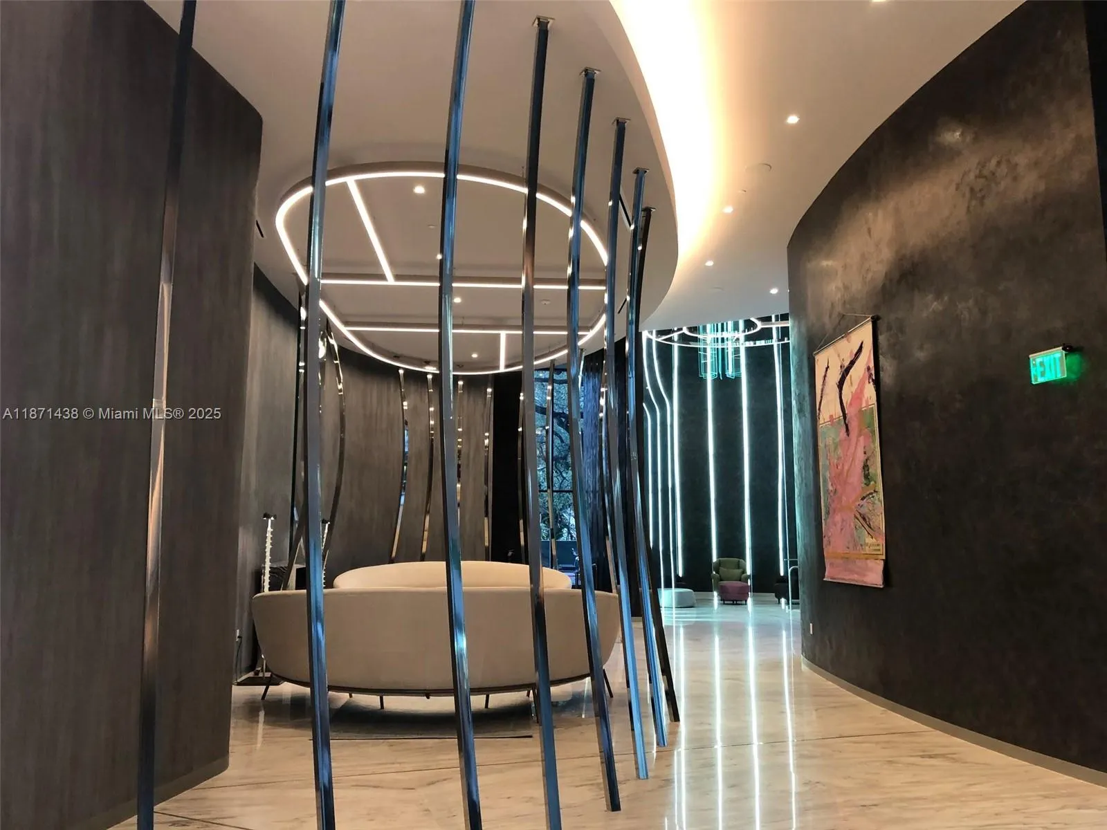 1000 Brickell Plz, #3114