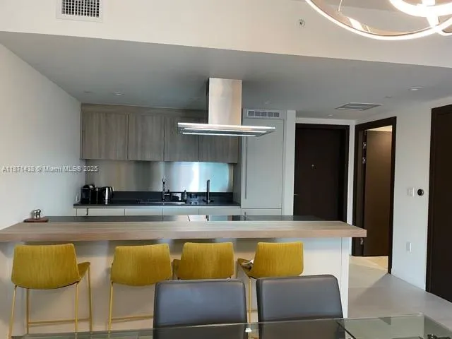 1000 Brickell Plz, #3114