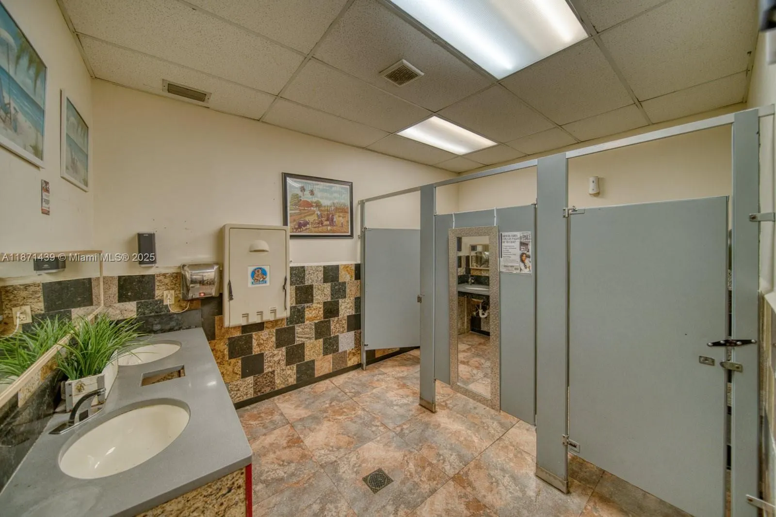 Turn-Key Restaurant For Sale High Traffic Hialeah Plaza
