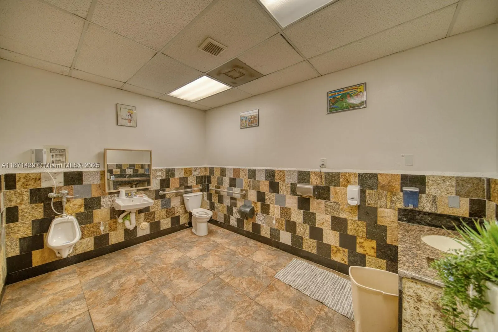 Turn-Key Restaurant For Sale High Traffic Hialeah Plaza