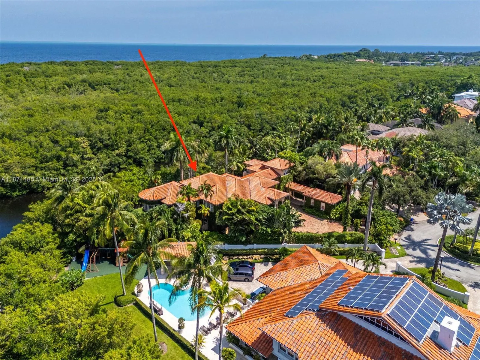 104 Paloma Dr