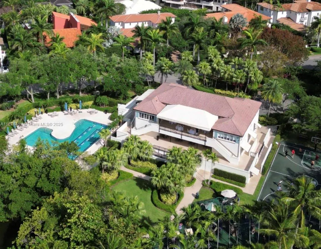 104 Paloma Dr