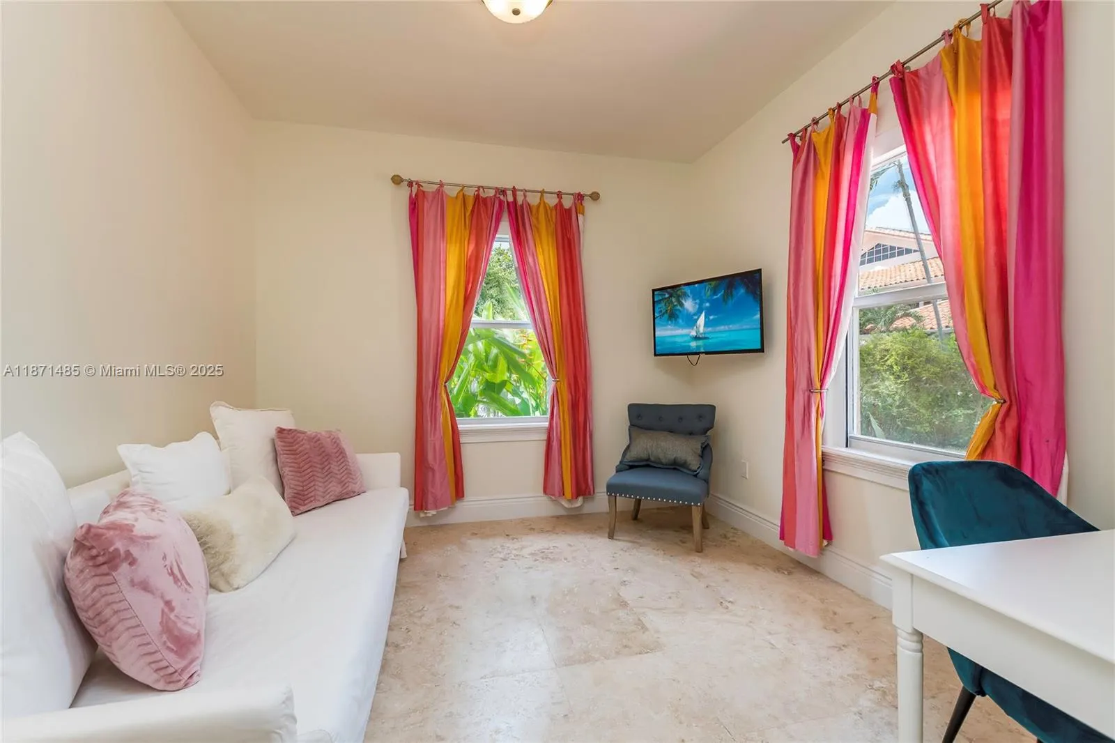 104 Paloma Dr