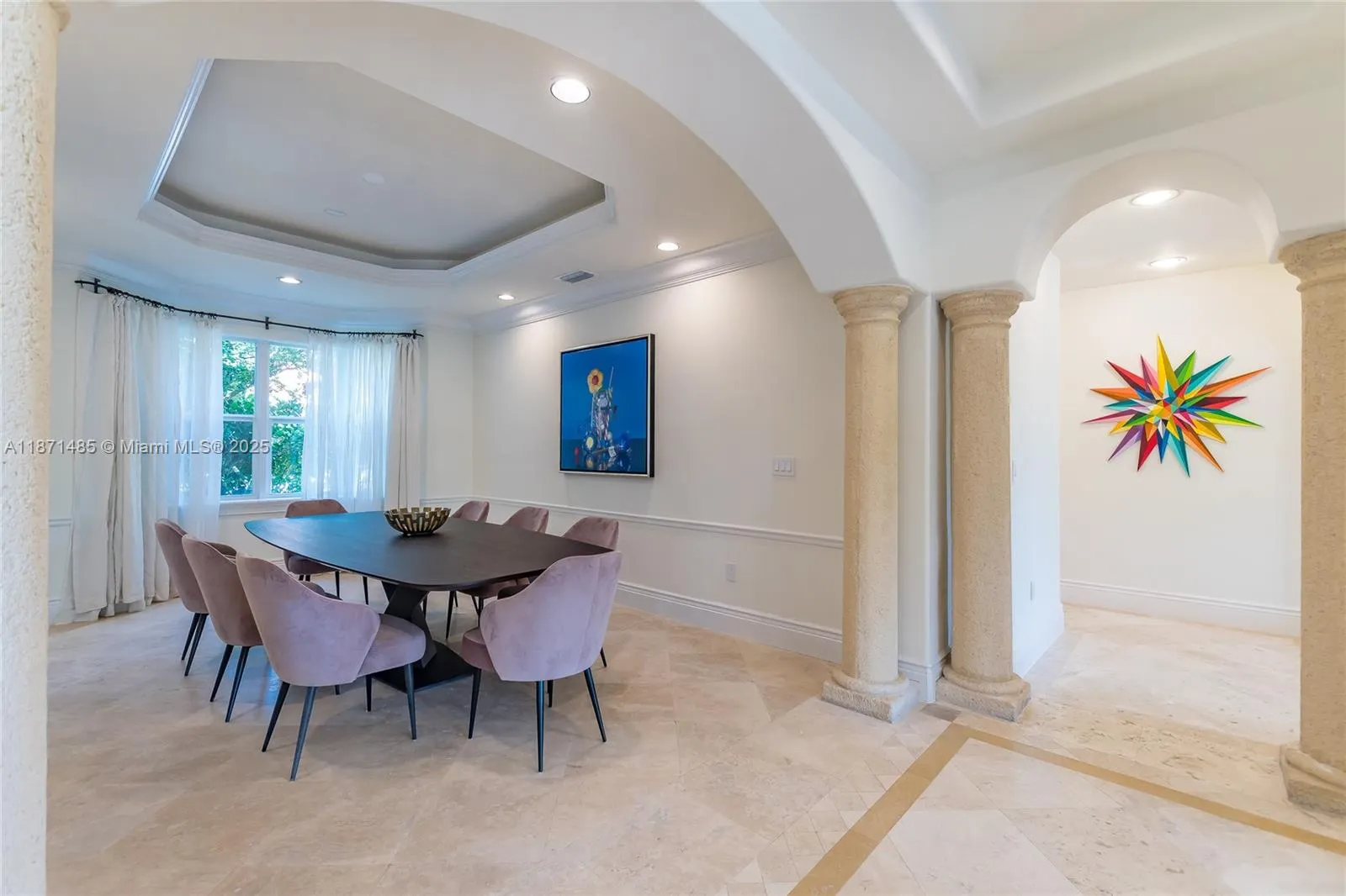 104 Paloma Dr