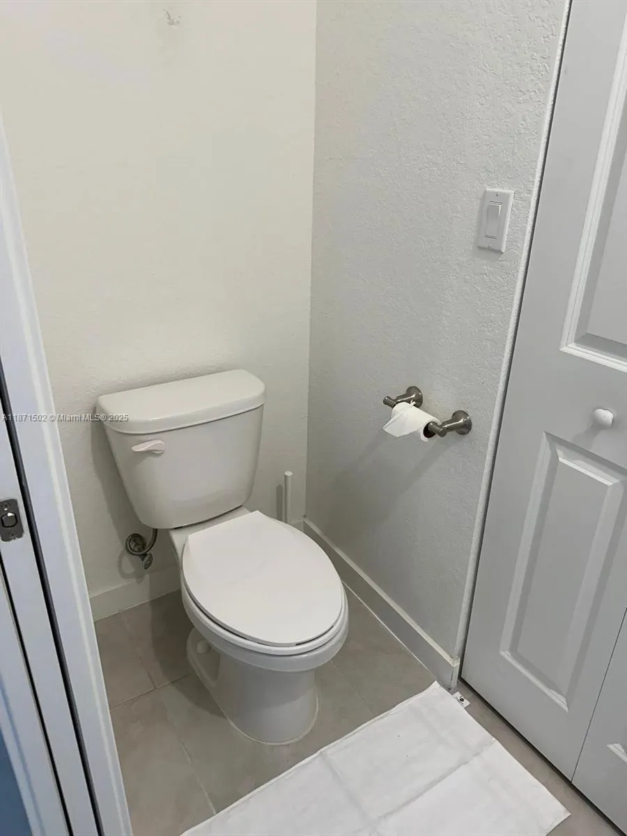 1202 NW 208th Ter, #1202