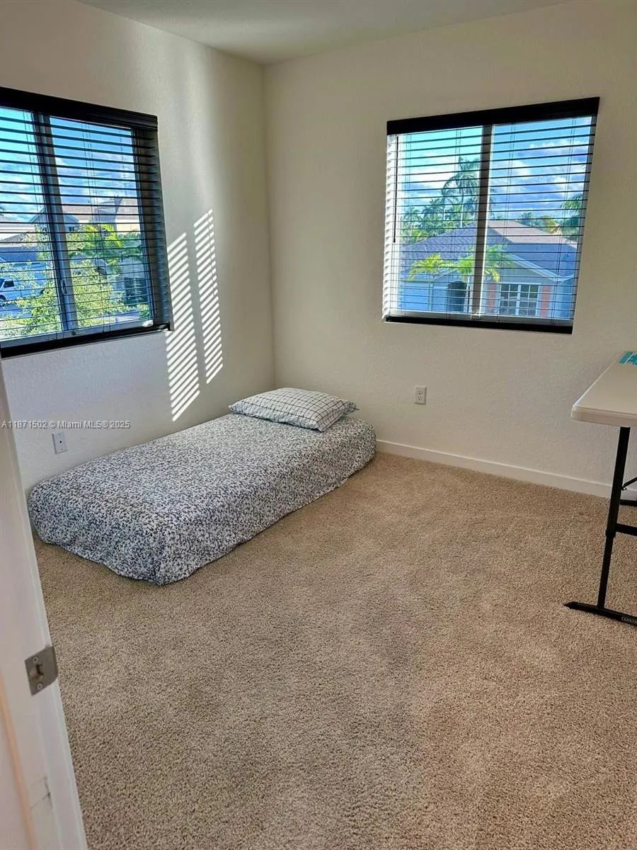 1202 NW 208th Ter, #1202