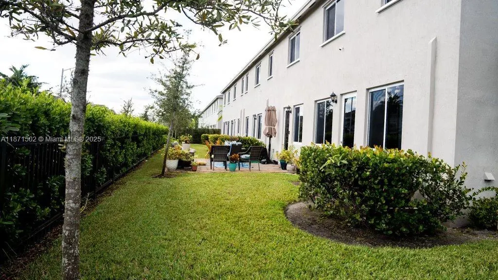 1202 NW 208th Ter, #1202