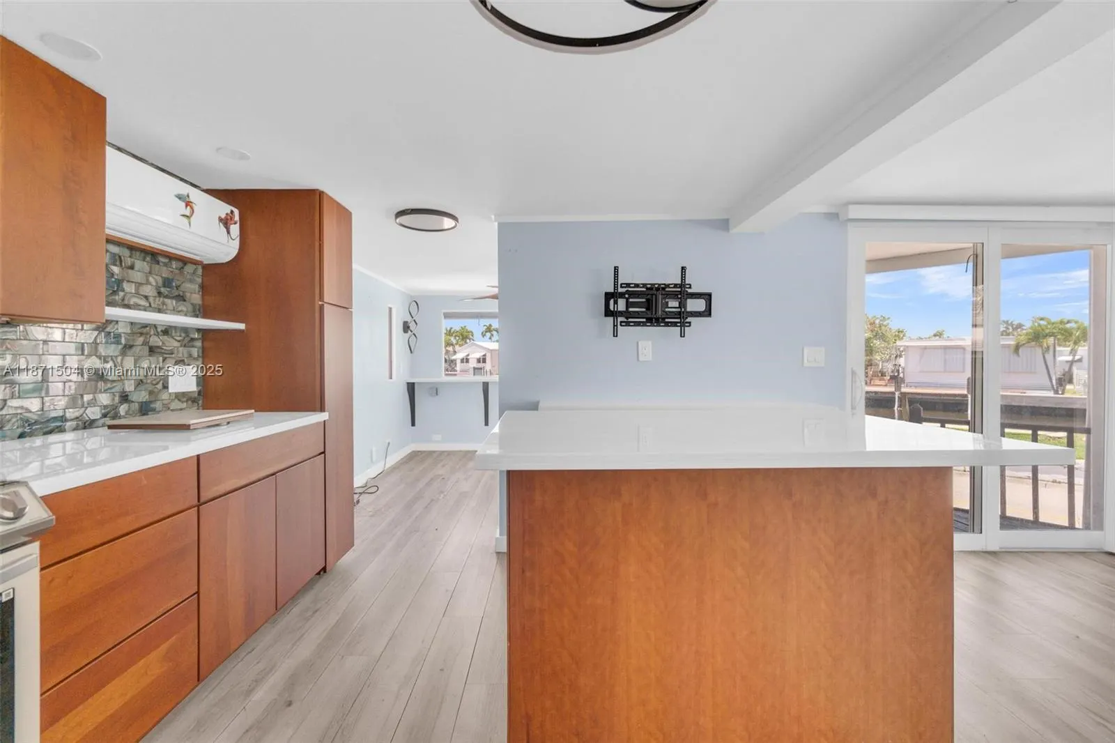 204 Flamingo Dr