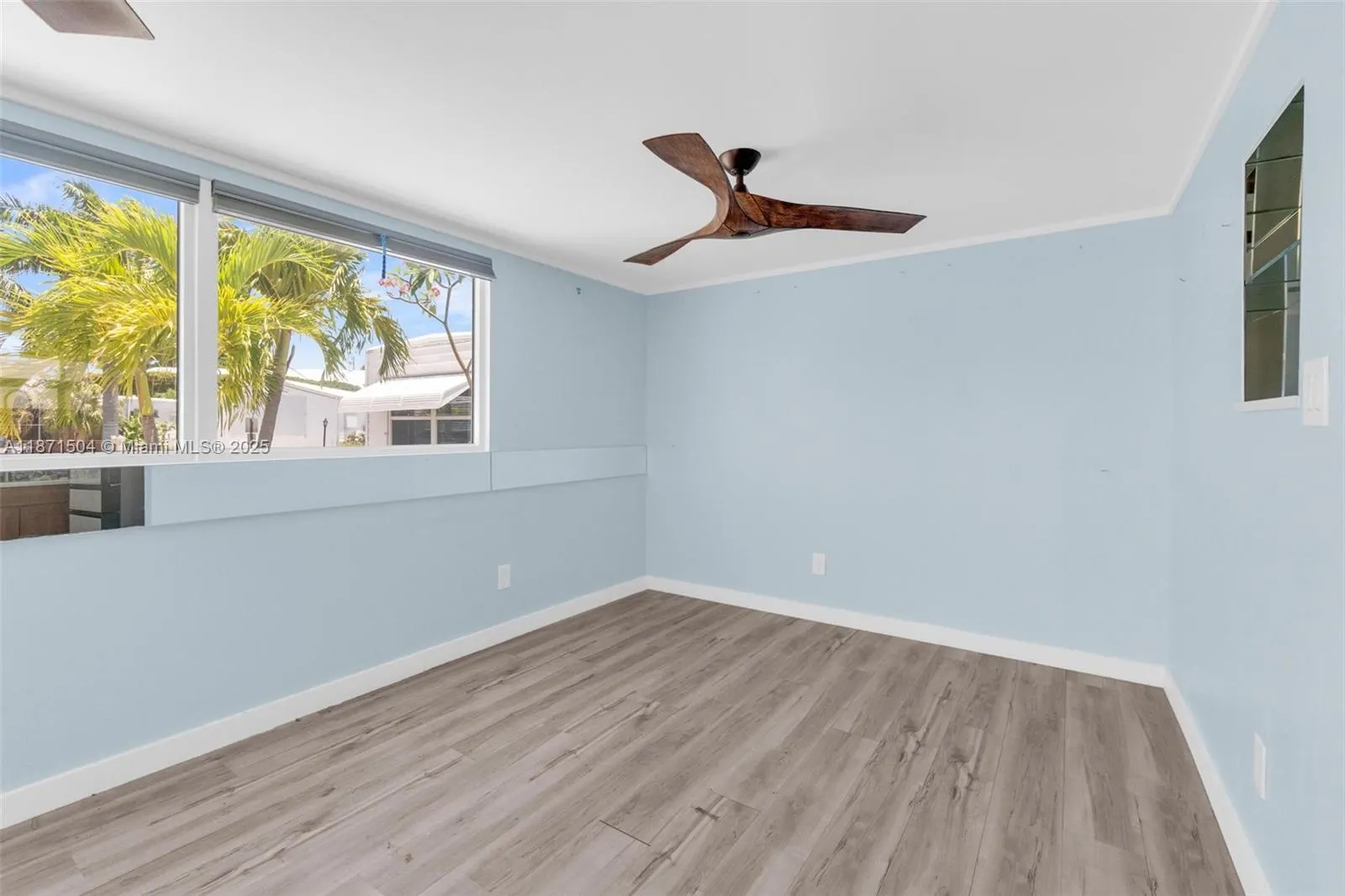 204 Flamingo Dr